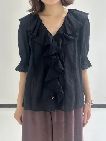 GRACE CONTINENTAL 狩野　珠季 コーディネート画像