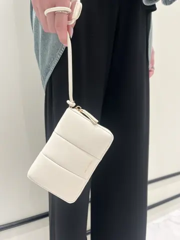 GRACE CONTINENTAL Hotei コーディネート画像