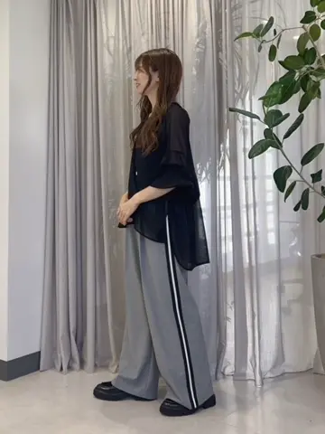 GRACE CONTINENTAL Hikaru Okada コーディネート画像