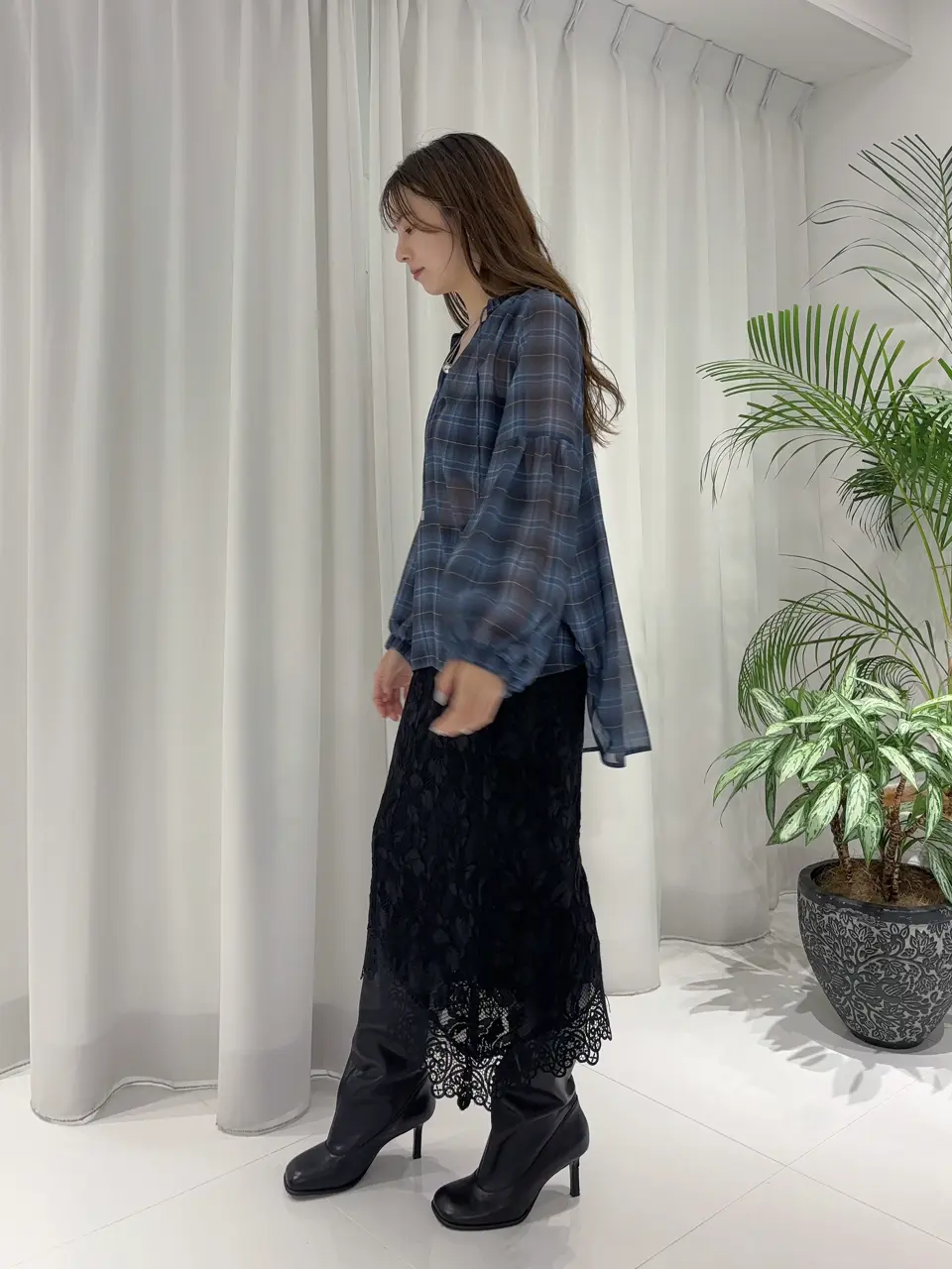 GRACE CONTINENTAL Hikaru Okada コーディネート画像