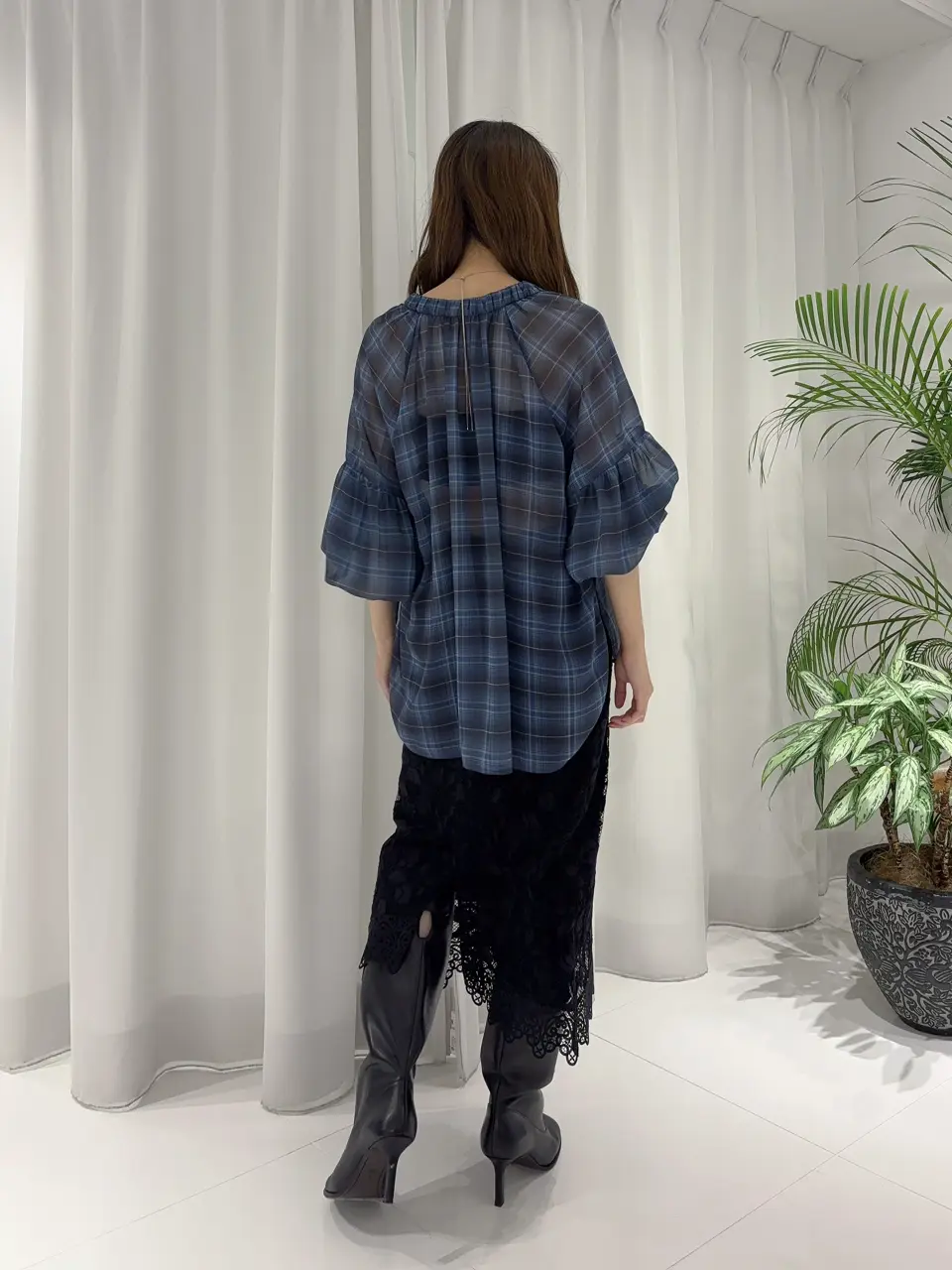 GRACE CONTINENTAL Hikaru Okada コーディネート画像