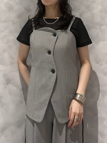 GRACE CONTINENTAL OZAWA コーディネート画像