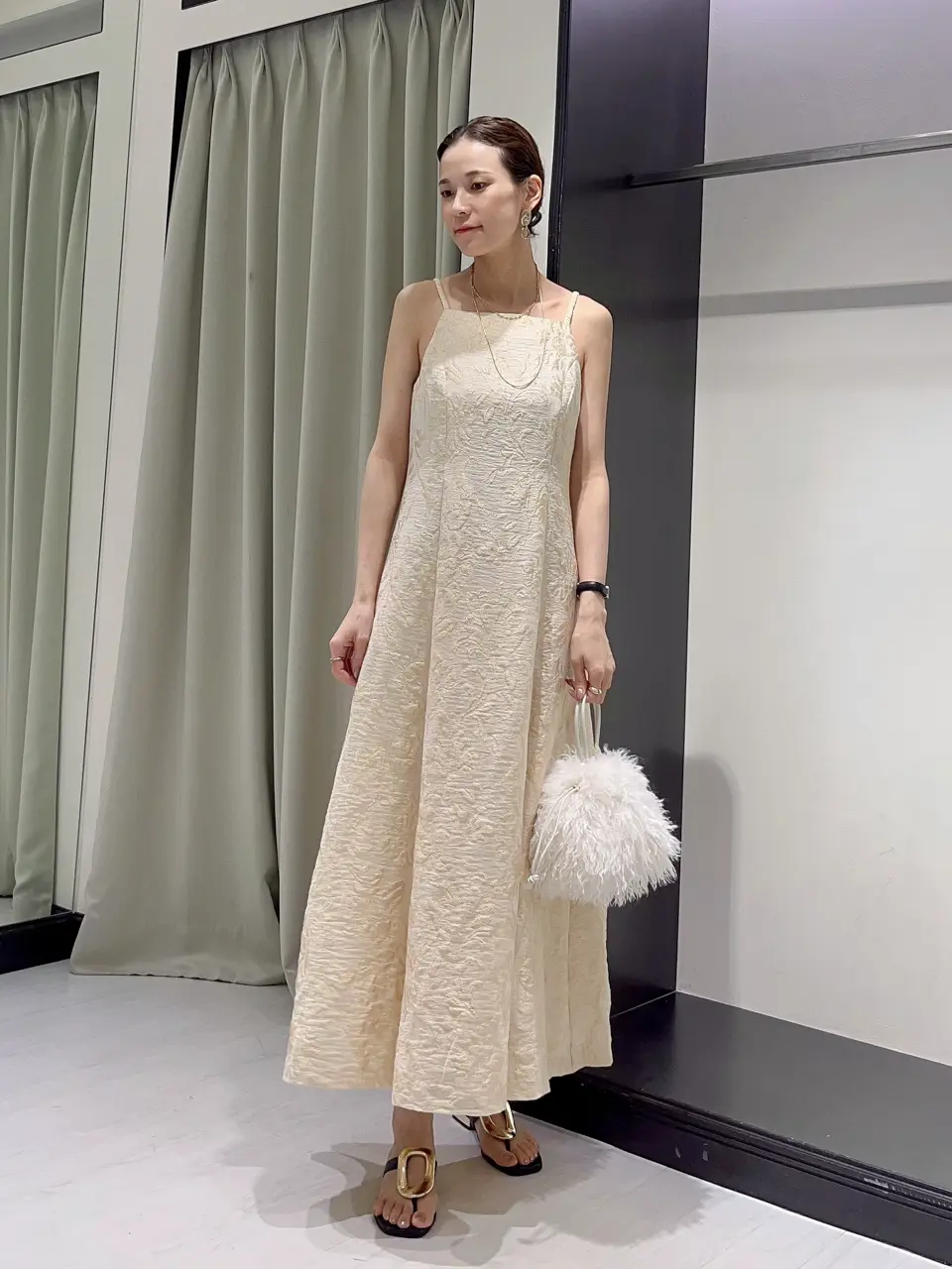 GRACE CONTINENTAL 亀田 未希 コーディネート画像