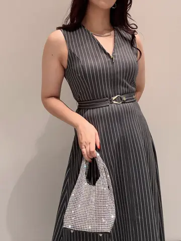 GRACE CONTINENTAL MOMOKO コーディネート画像