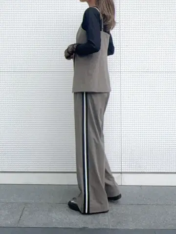 GRACE CONTINENTAL yukimi yonee コーディネート画像