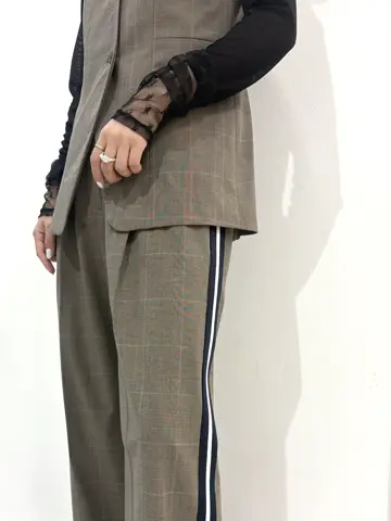 GRACE CONTINENTAL yukimi yonee コーディネート画像