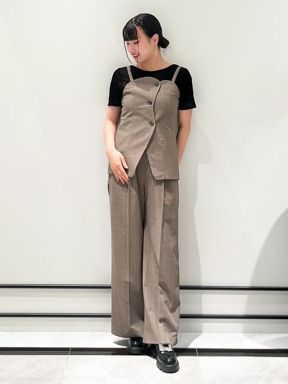 GRACE CONTINENTAL CHISAKO.S コーディネート画像