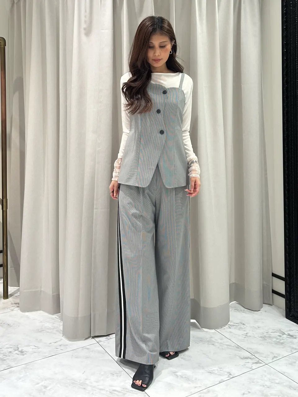 GRACE CONTINENTAL 志田　悠 コーディネート画像