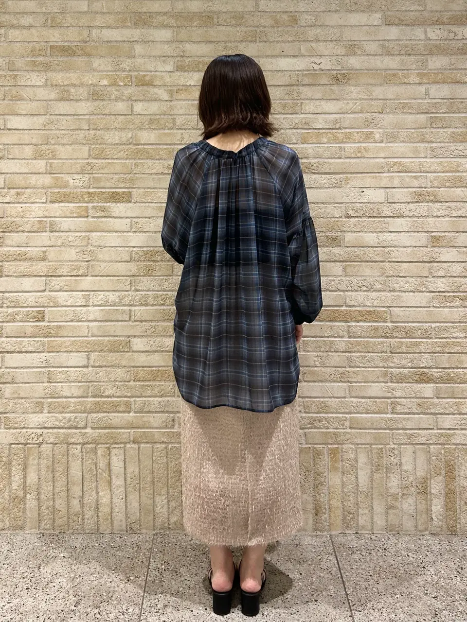 GRACE CONTINENTAL 狩野　珠季 コーディネート画像