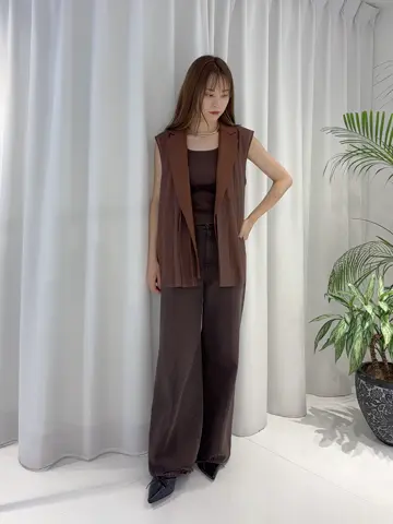 GRACE CONTINENTAL Hikaru Okada コーディネート画像