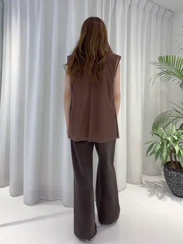 GRACE CONTINENTAL Hikaru Okada コーディネート画像