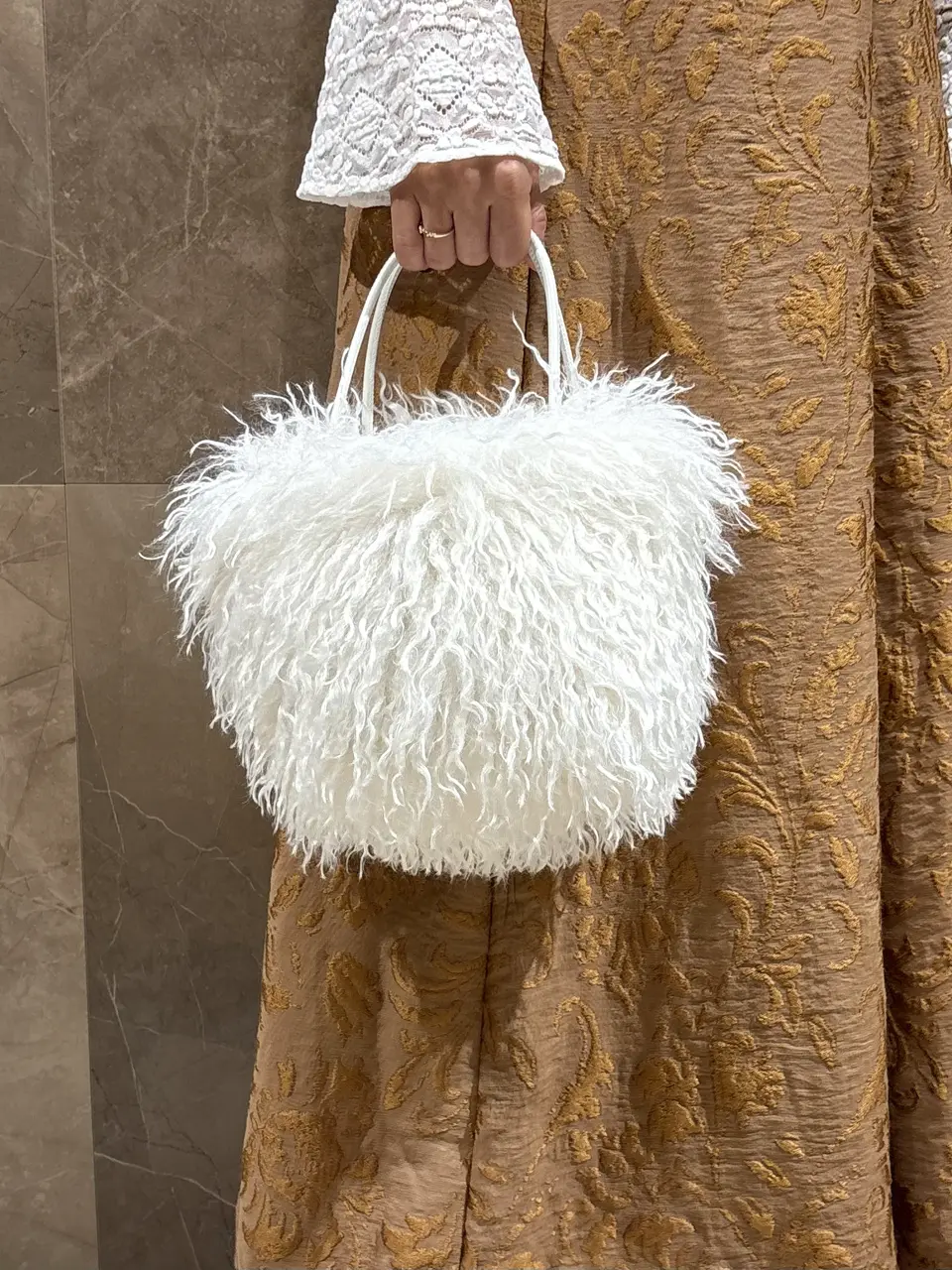 GRACE CONTINENTAL 穐山　香織 コーディネート画像