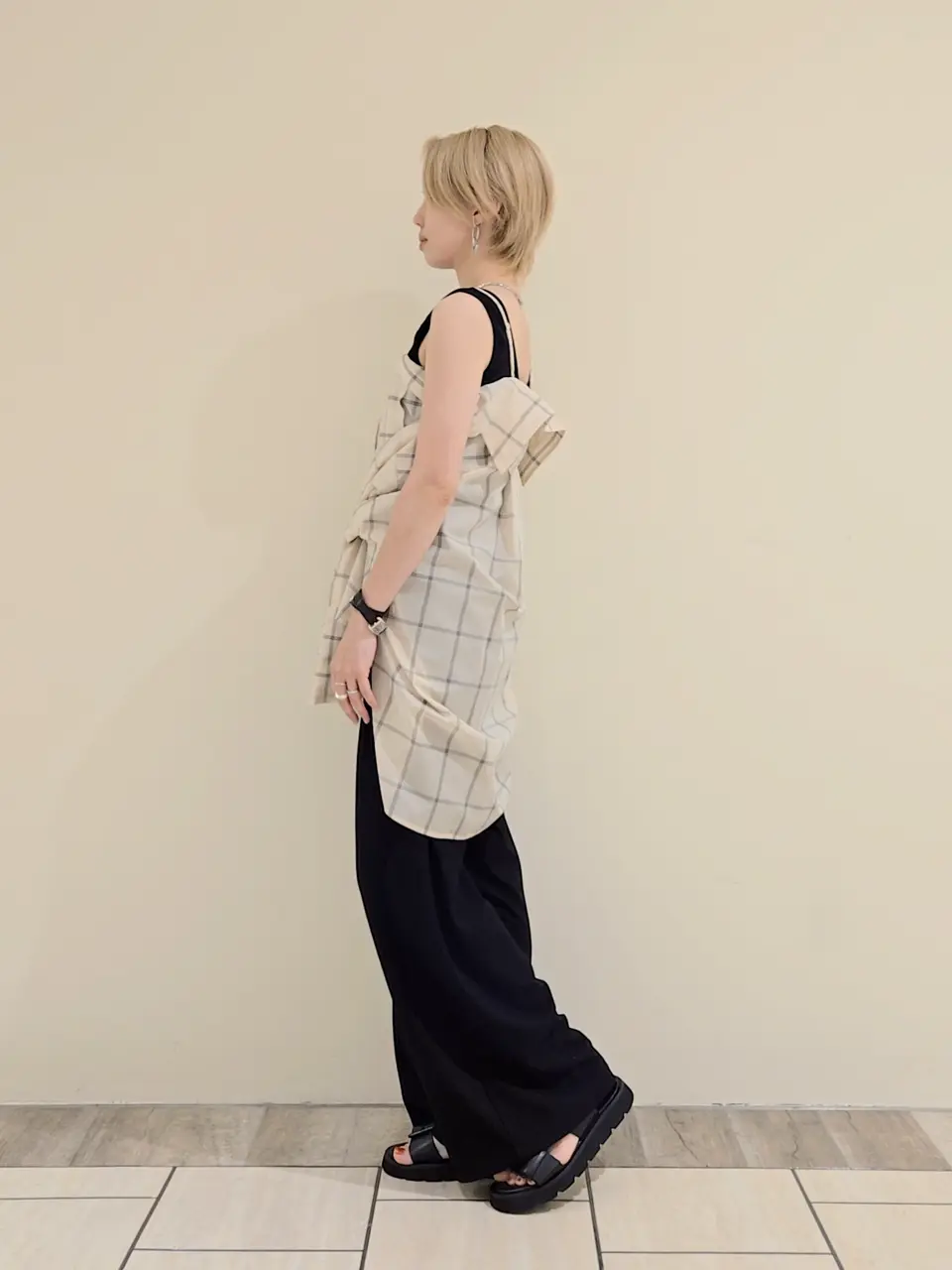 GRACE CONTINENTAL isono yui コーディネート画像