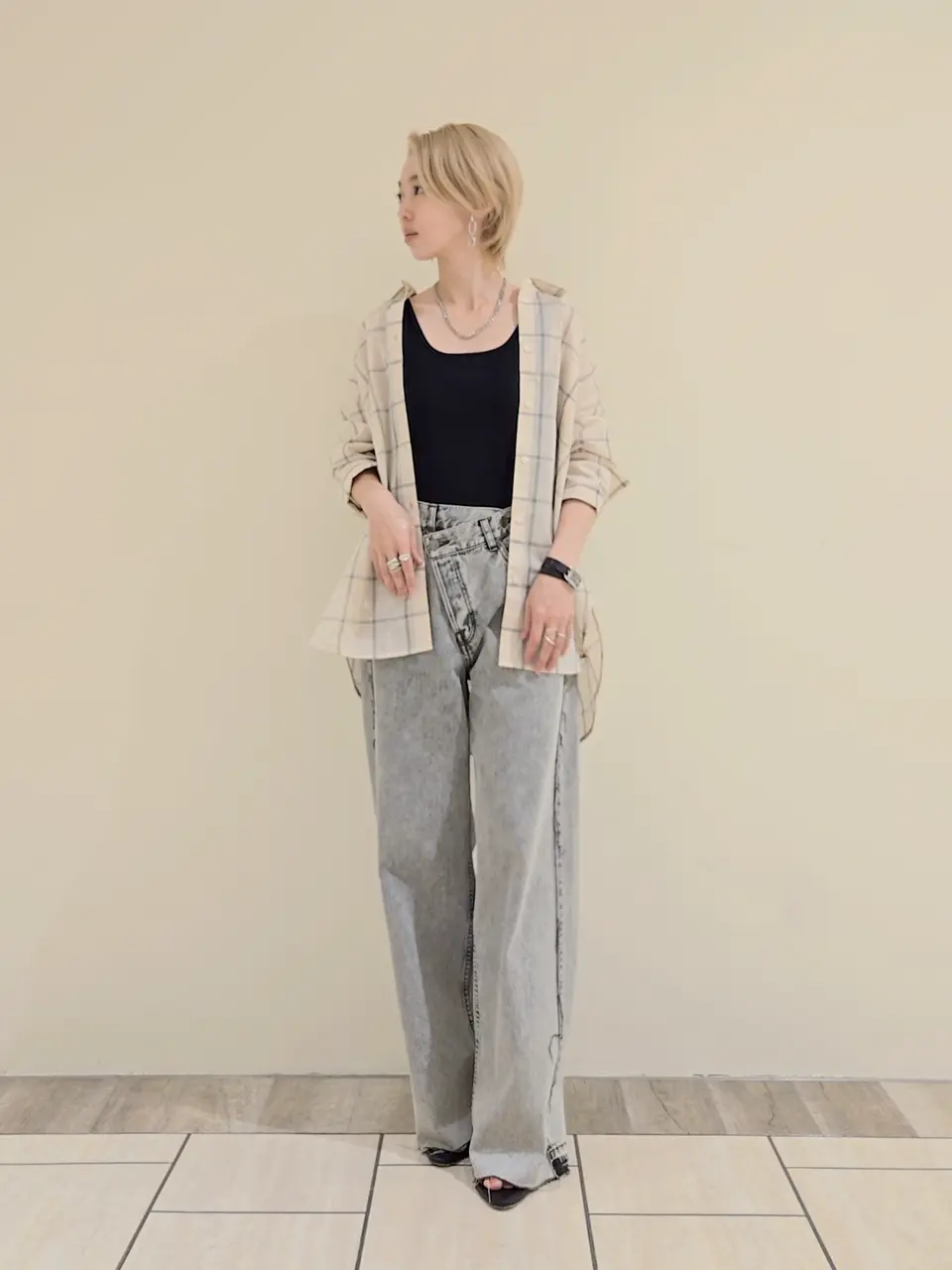 GRACE CONTINENTAL isono yui コーディネート画像