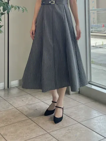 GRACE CONTINENTAL 端場　わかな コーディネート画像