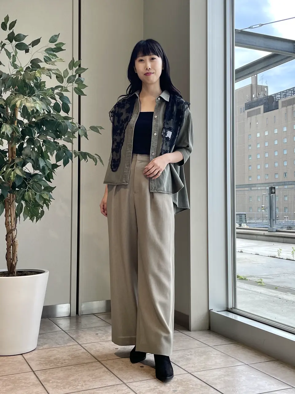 GRACE CONTINENTAL 端場　わかな コーディネート画像