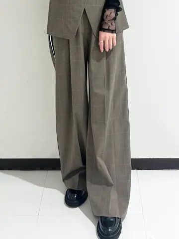 GRACE CONTINENTAL 狩野　珠季 コーディネート画像