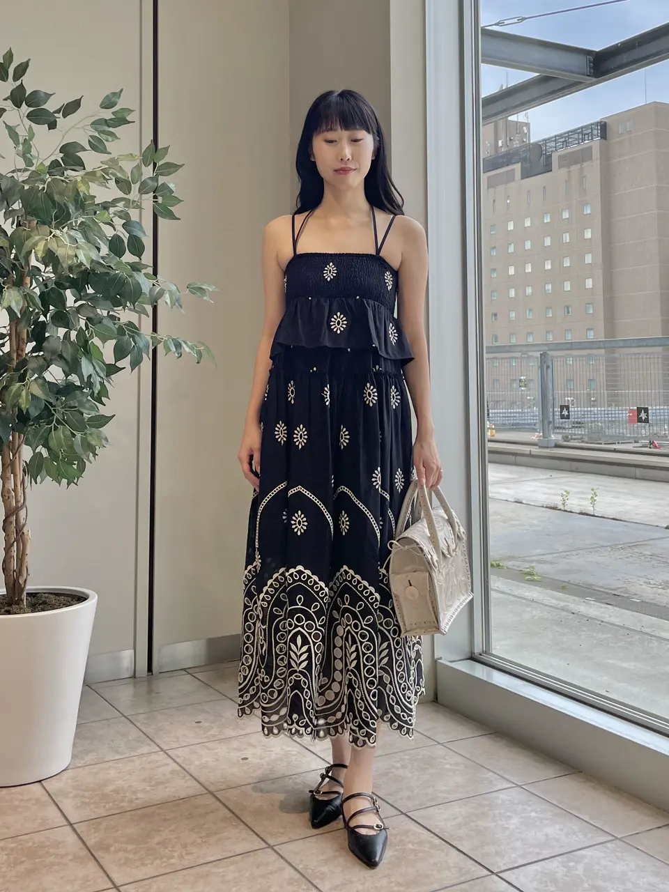 GRACE CONTINENTAL 端場　わかな コーディネート画像