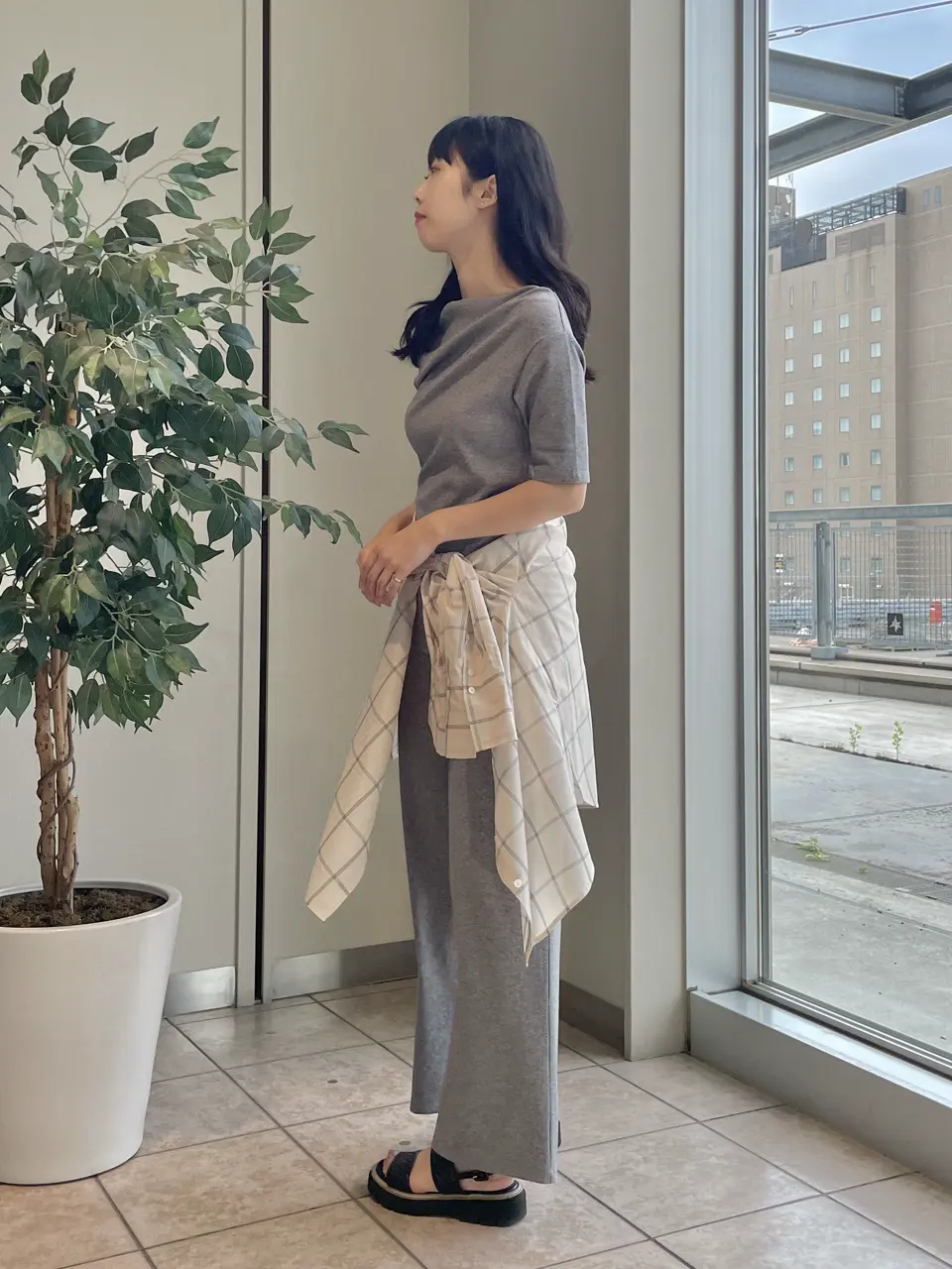 GRACE CONTINENTAL 端場　わかな コーディネート画像