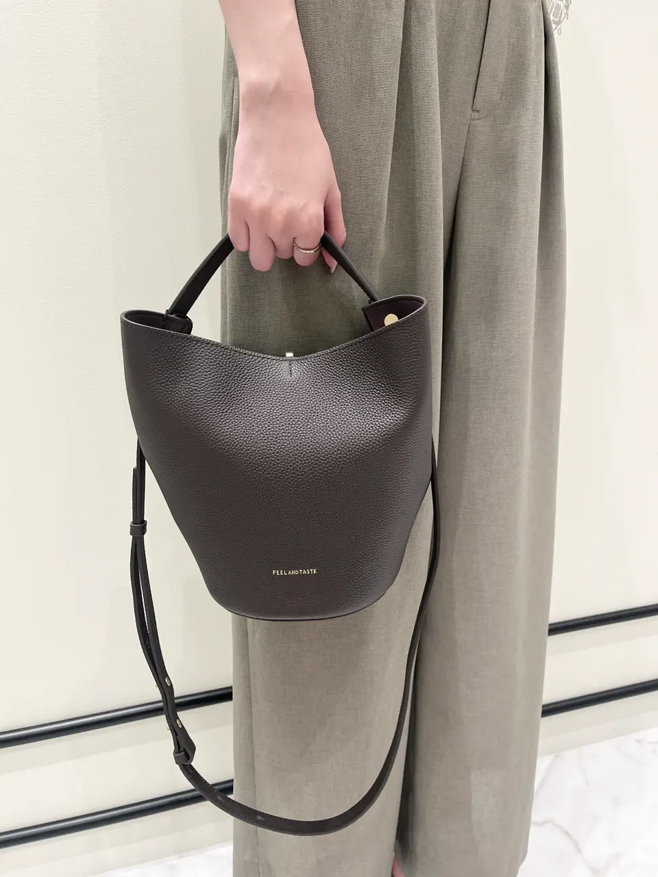 GRACE CONTINENTAL Hotei コーディネート画像