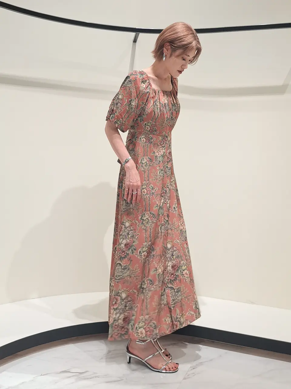 GRACE CONTINENTAL 今野　志保 コーディネート画像