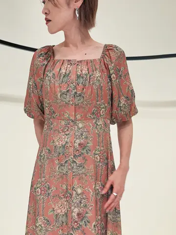 GRACE CONTINENTAL 今野　志保 コーディネート画像