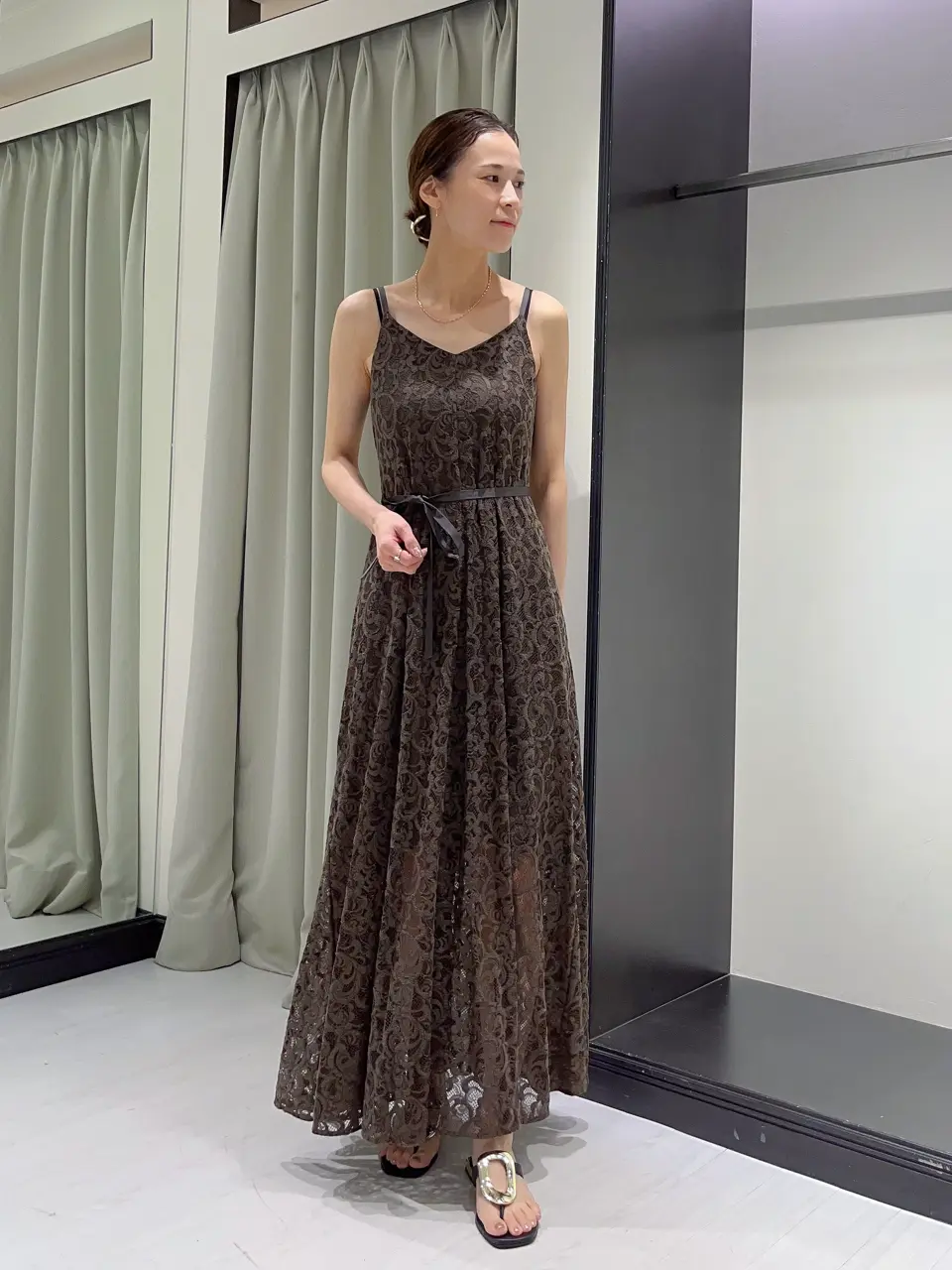 GRACE CONTINENTAL 亀田 未希 コーディネート画像