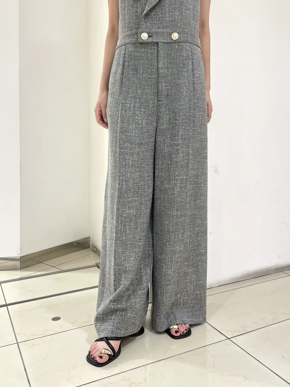 GRACE CONTINENTAL yoshi コーディネート画像