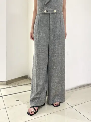 GRACE CONTINENTAL yoshi コーディネート画像