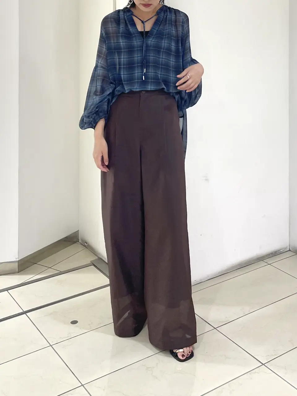 GRACE CONTINENTAL yoshi コーディネート画像