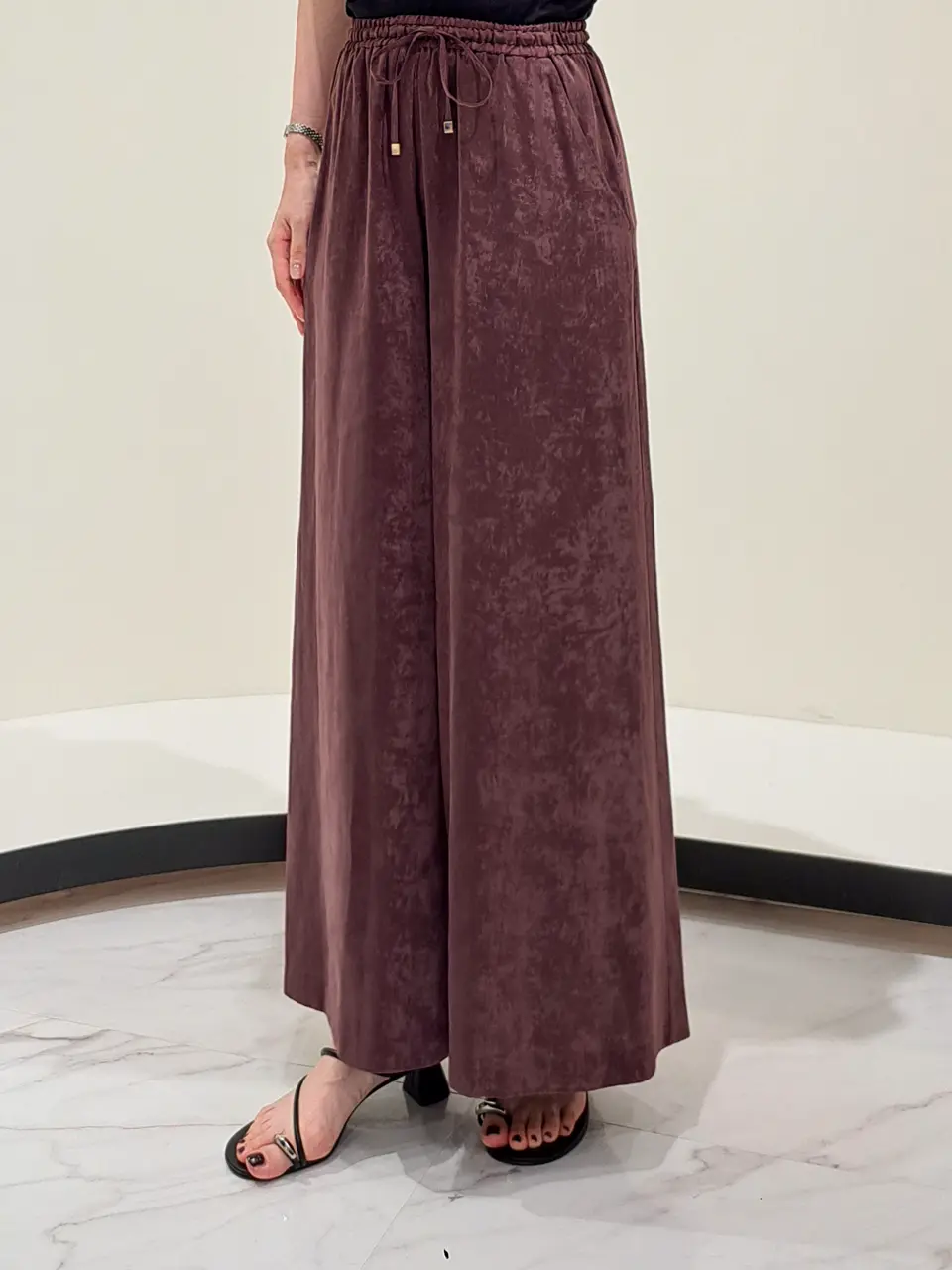 GRACE CONTINENTAL 今野　志保 コーディネート画像