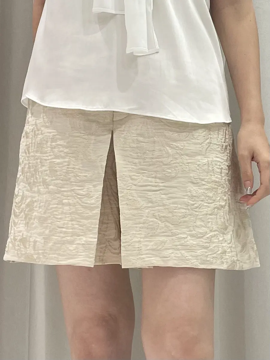 GRACE CONTINENTAL minami コーディネート画像