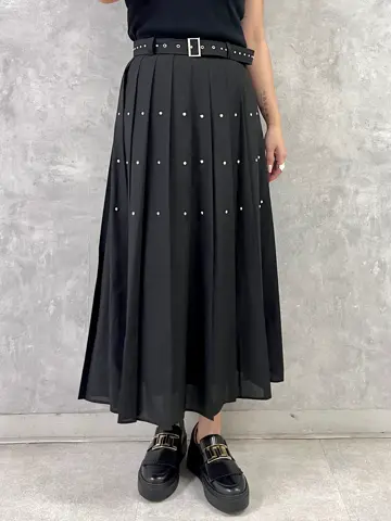 GRACE CONTINENTAL NORIA コーディネート画像