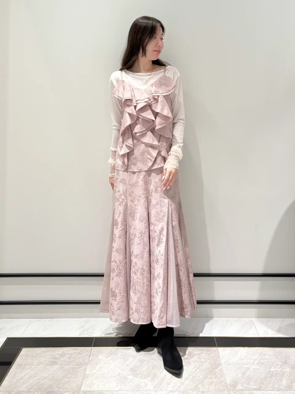 GRACE CONTINENTAL Shiori コーディネート画像