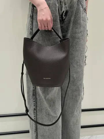 GRACE CONTINENTAL Taura コーディネート画像