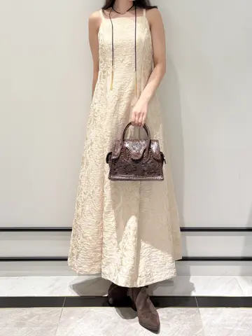 GRACE CONTINENTAL Shiori コーディネート画像