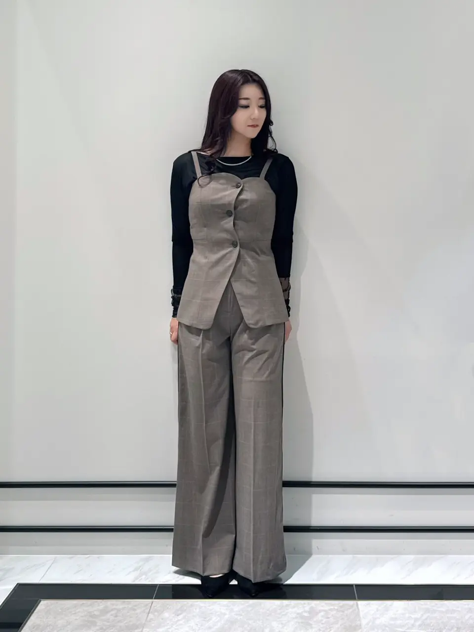 GRACE CONTINENTAL MOMOKO コーディネート画像