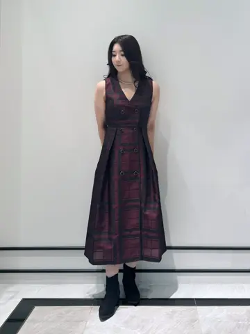 GRACE CONTINENTAL MOMOKO コーディネート画像