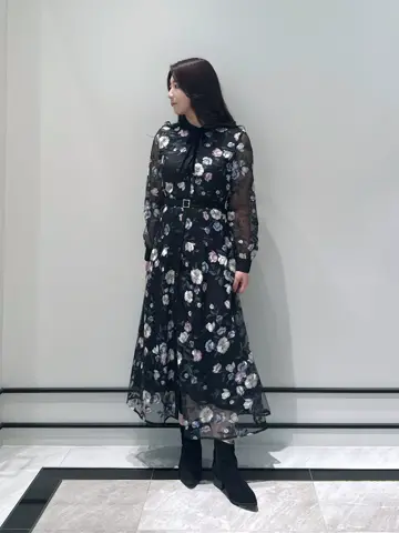 GRACE CONTINENTAL MOMOKO コーディネート画像