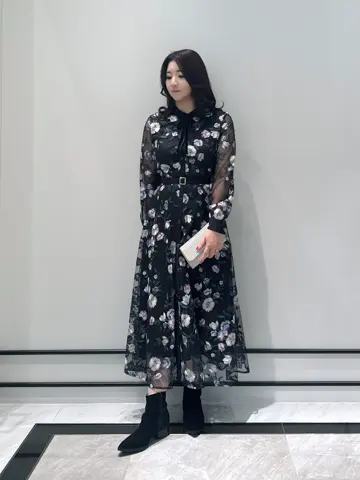 GRACE CONTINENTAL MOMOKO コーディネート画像