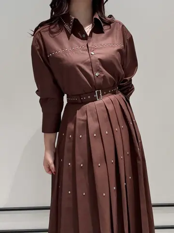 GRACE CONTINENTAL MOMOKO コーディネート画像