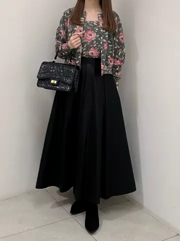 GRACE CONTINENTAL Miu Akamatsu コーディネート画像