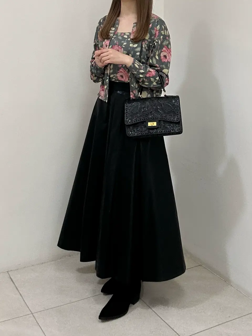 GRACE CONTINENTAL Miu Akamatsu コーディネート画像