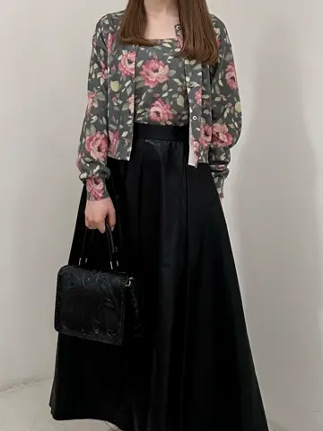 GRACE CONTINENTAL Miu Akamatsu コーディネート画像