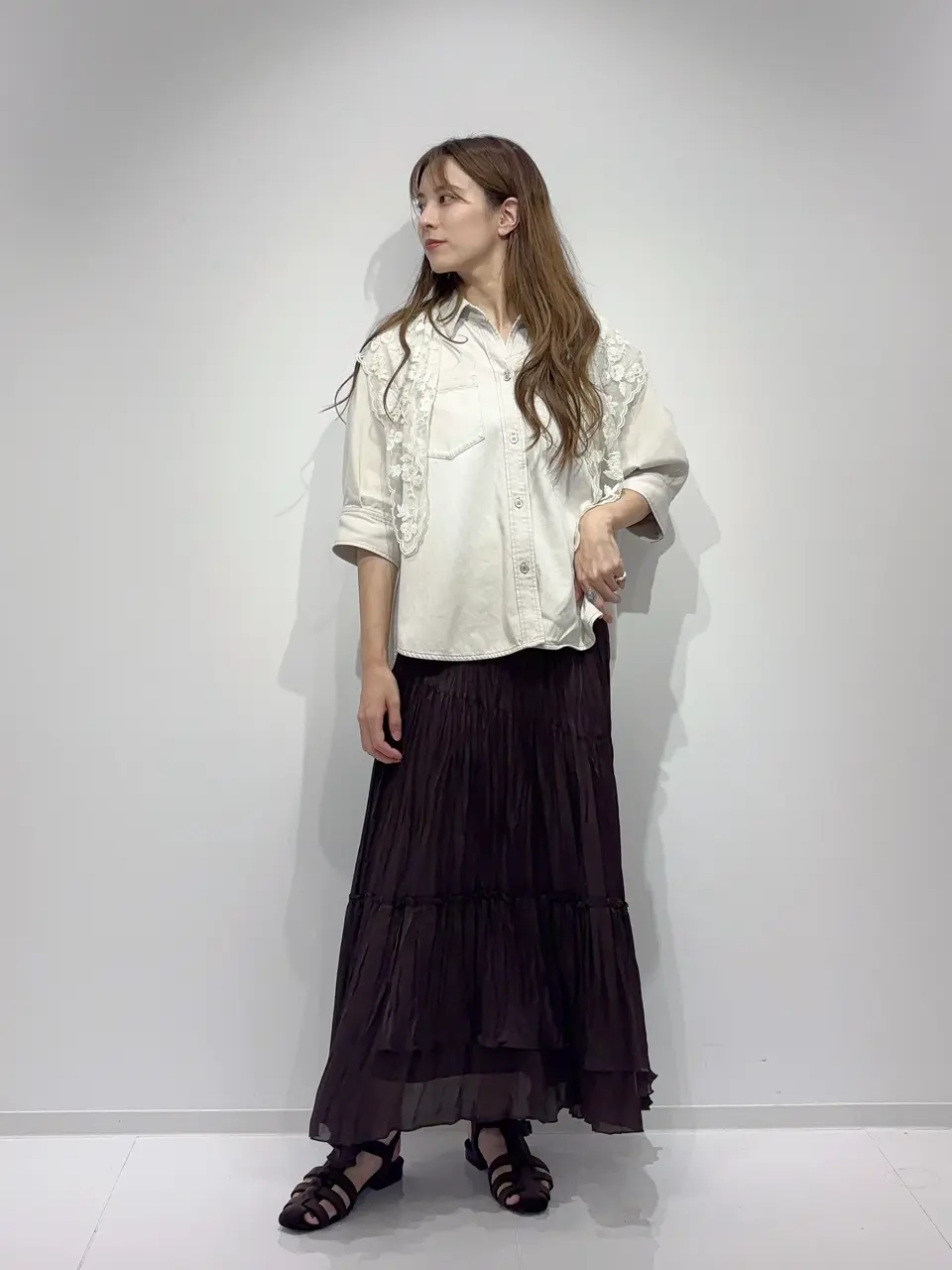 GRACE CONTINENTAL Hikaru Okada コーディネート画像