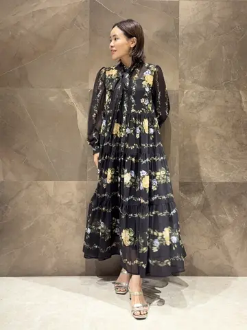 GRACE CONTINENTAL 穐山　香織 コーディネート画像