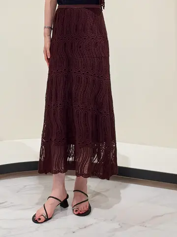 GRACE CONTINENTAL 今野　志保 コーディネート画像