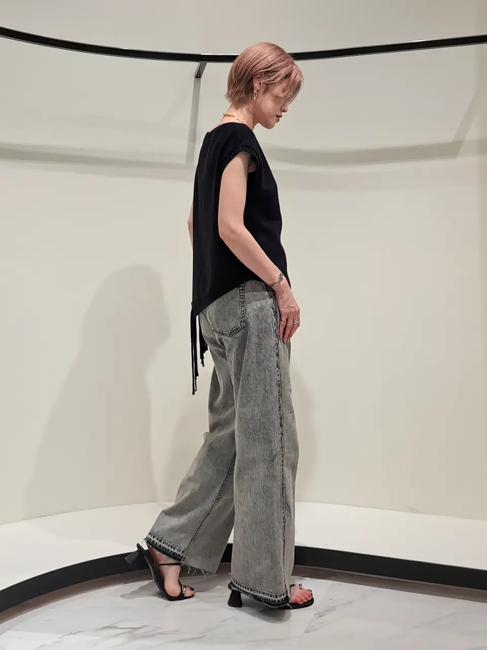 GRACE CONTINENTAL 今野　志保 コーディネート画像