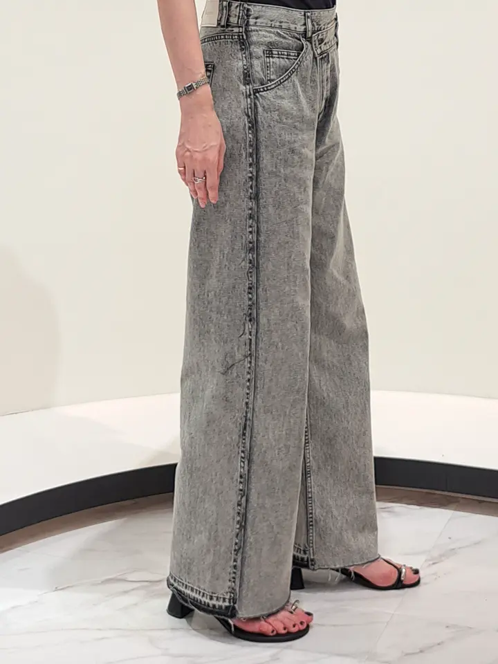 GRACE CONTINENTAL 今野　志保 コーディネート画像