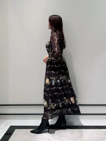 GRACE CONTINENTAL MOMOKO コーディネート画像